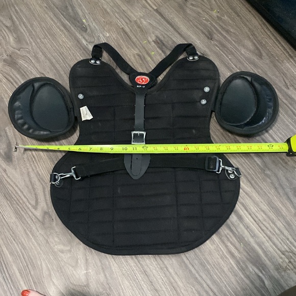 Schutt Sports Chest Protector Intermed Catchers Equipment - Picture 3 of 7